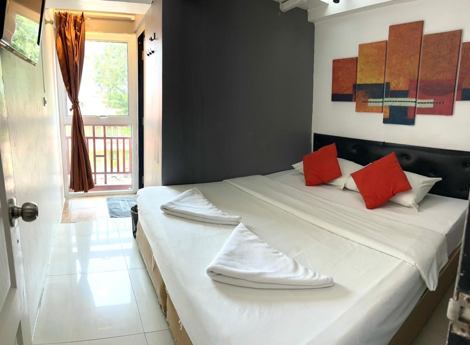 Hotel Happio Near Chabad House Bangkok Exterior foto